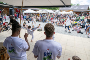 fête interculturelle à Grimisuat